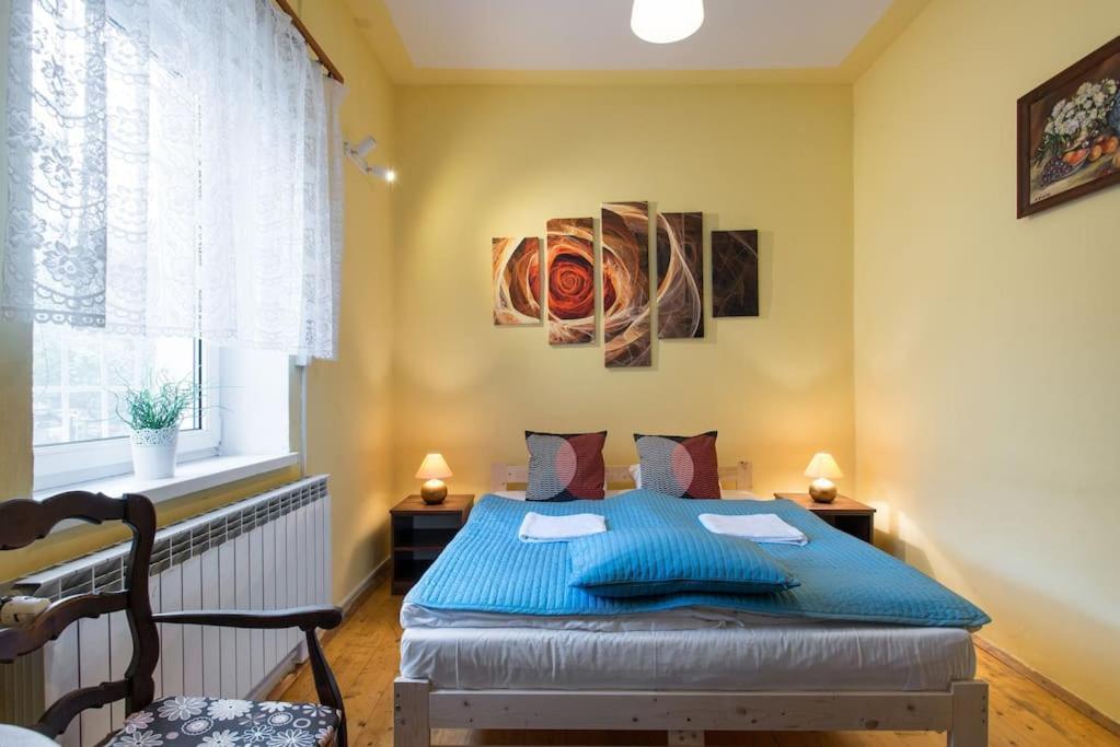 Big Cosy Retro Apt, Free Parking, 15Min Oldtown & Kazimierz - By Homelike Krakow Cracóvia Exterior foto